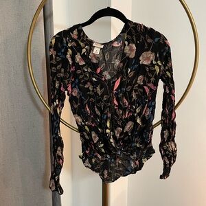 Black floral faux wrap long sleeve shirt Mossimo (M)